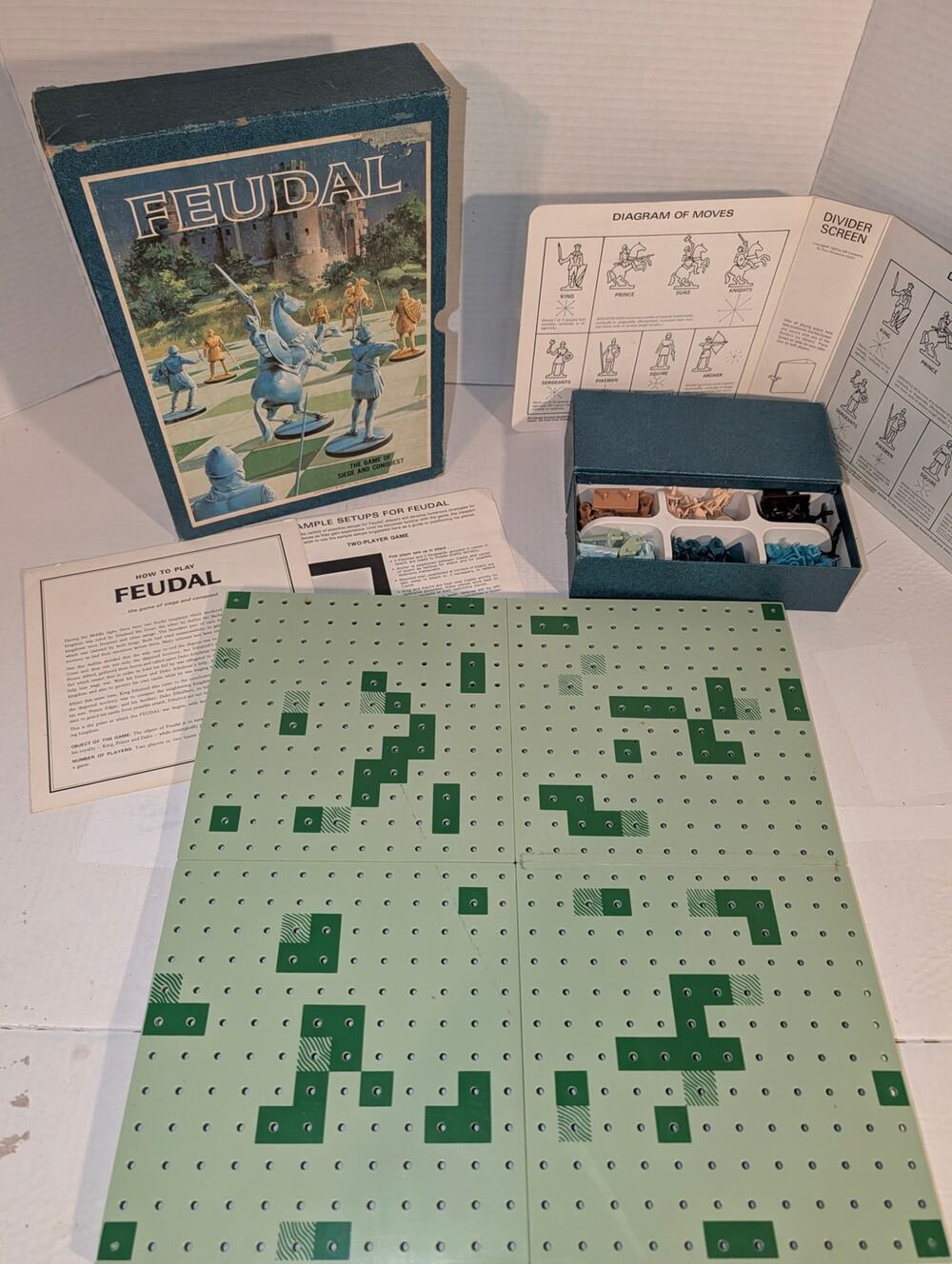 Vintage 1967 3M Feudal Bookshelf Board Game Complete Siege Conquest